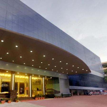 Saj Luciya -A Classified 4 Star Hotel Thiruvananthapuram Dış mekan fotoğraf