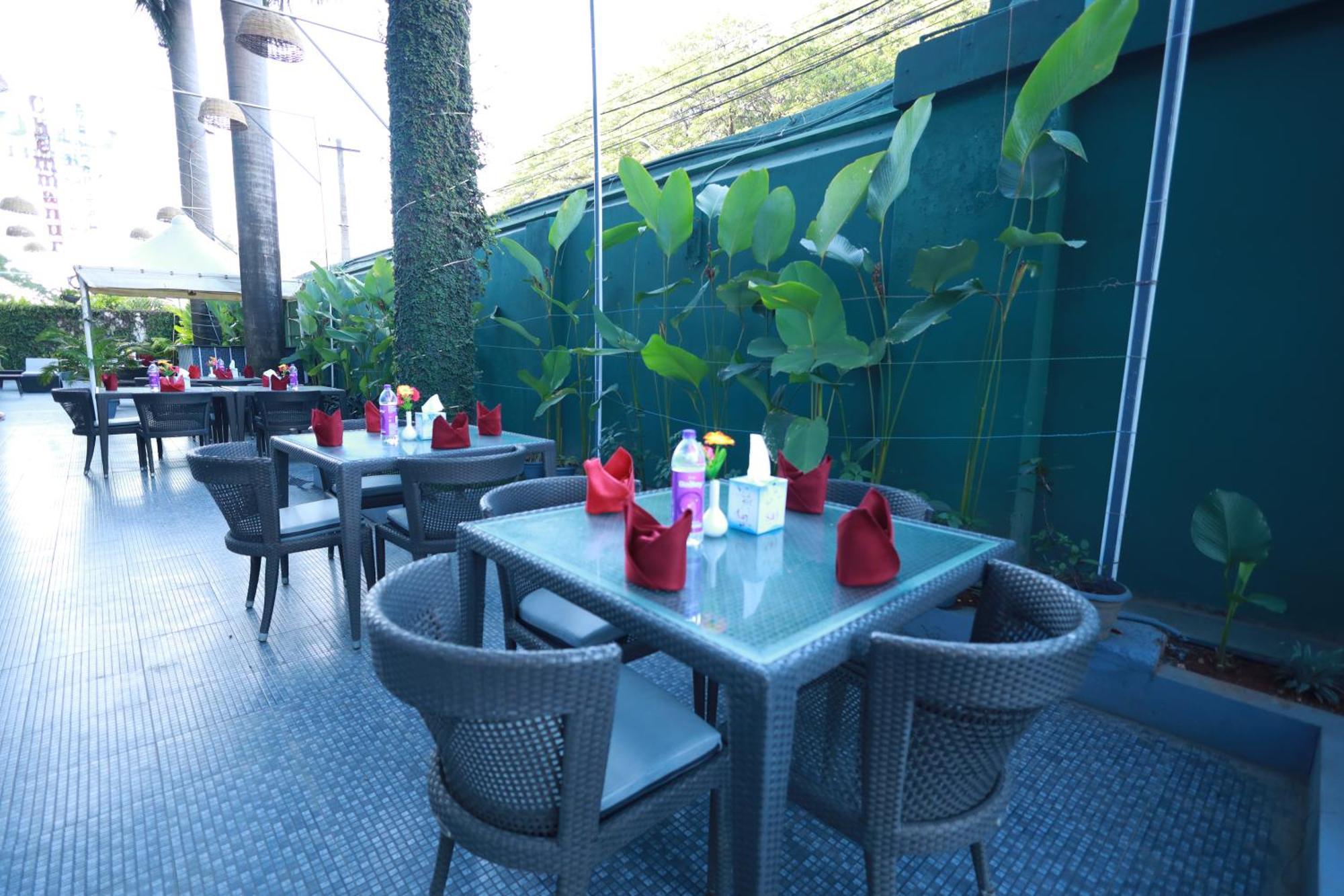 Saj Luciya -A Classified 4 Star Hotel Thiruvananthapuram Dış mekan fotoğraf