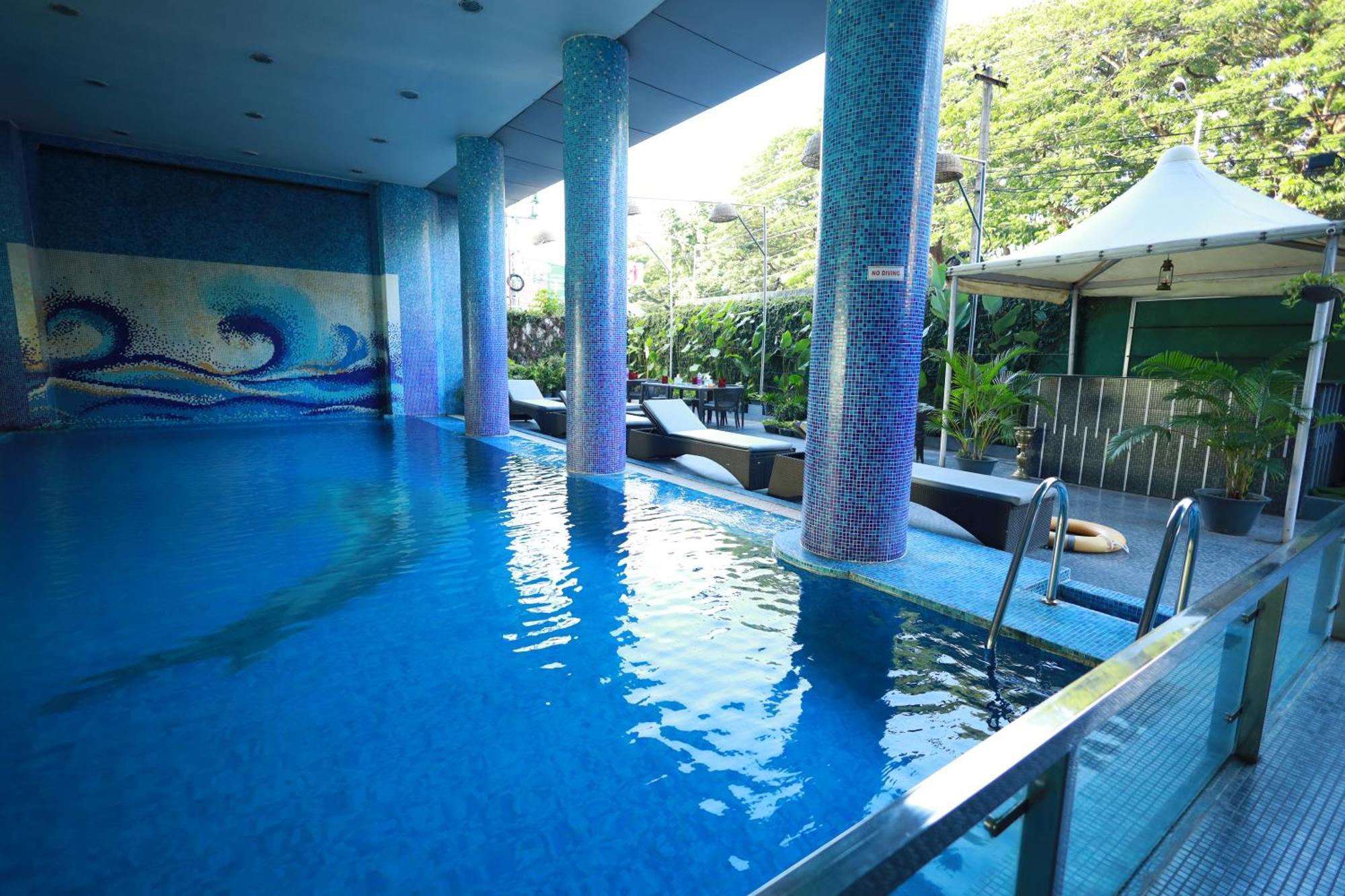 Saj Luciya -A Classified 4 Star Hotel Thiruvananthapuram Dış mekan fotoğraf